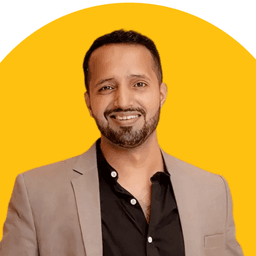 Adil M. - Software Engineer - AI, CRM and Low-Code Platforms