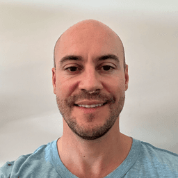 Adrian K. - Senior Mobile Engineer - Data Engineering, Analytics and SaaS Platforms