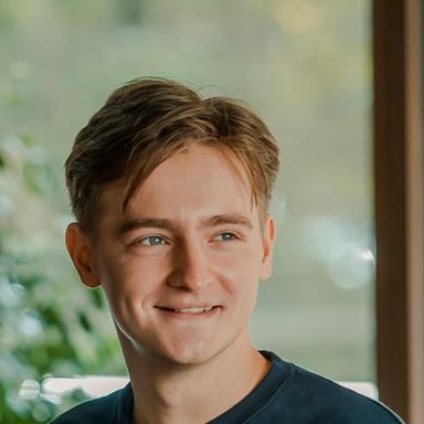 Adrian L. - Lead Frontend Engineer - React, Cloud and Mobile Platforms