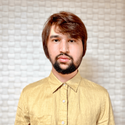 Akramjon M. || item.role}