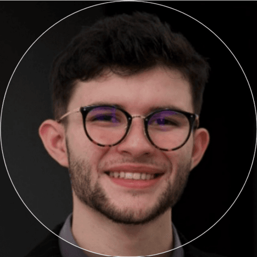 Alberto C. || item.role}