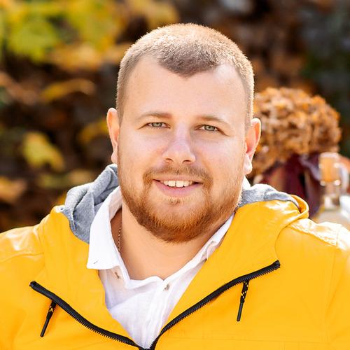 Aleksandr K. || item.role}