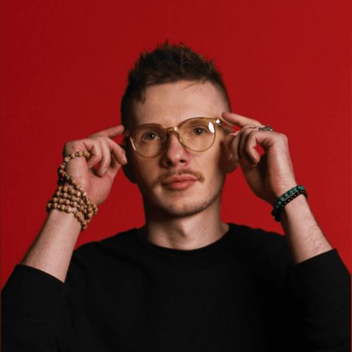 Alex G. || item.role}