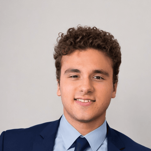 Alexander M. || item.role}