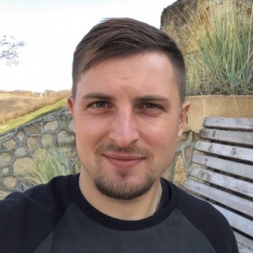 Alexander W. || item.role}