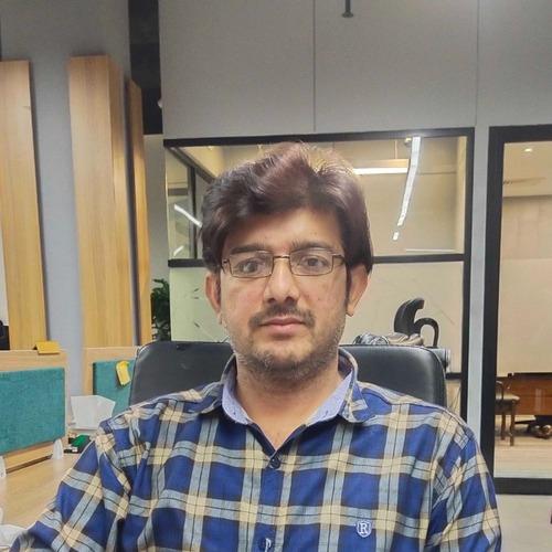 Ali A. || item.role}