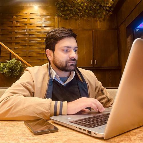 Ali K. || item.role}