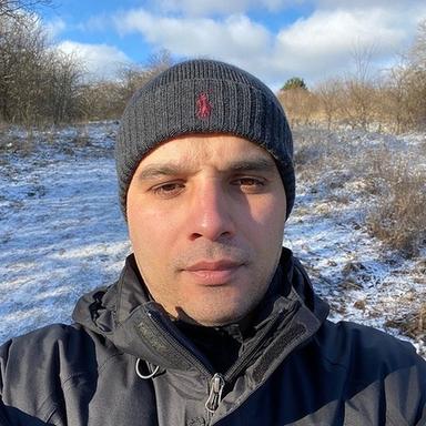 Alva  G. - Software Engineer - AI, Full-Stack and Web Development