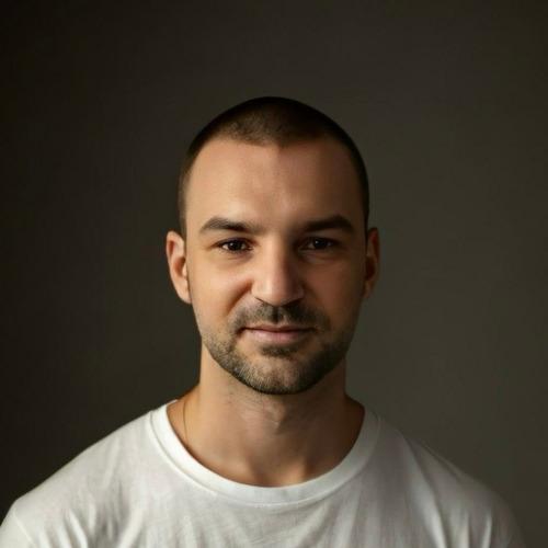 Anatolii B. || item.role}