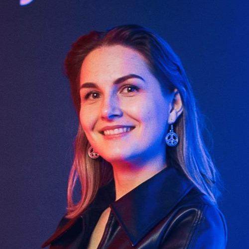 Anna B. || item.role}