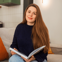 Anna K. - Software Engineer - Web, UI/UX and No-Code Platforms