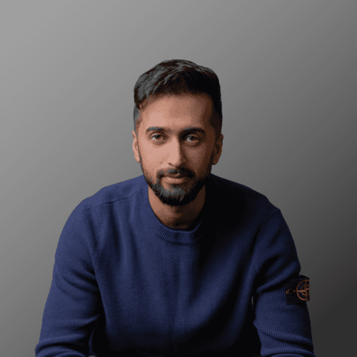 Arik A. || item.role}