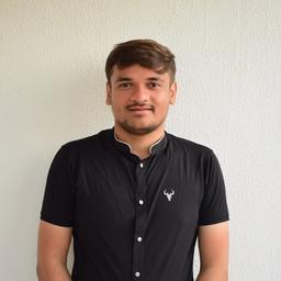 Arpit G. - Senior Full-Stack Engineer - Node.js, Vue.js and AI Platforms