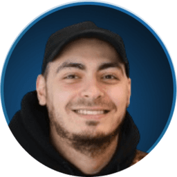 Arsen S. - Junior Software Engineer - Web, CMS and UI/UX Platforms