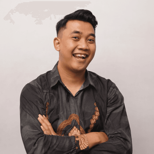 Calvin Y. || item.role}