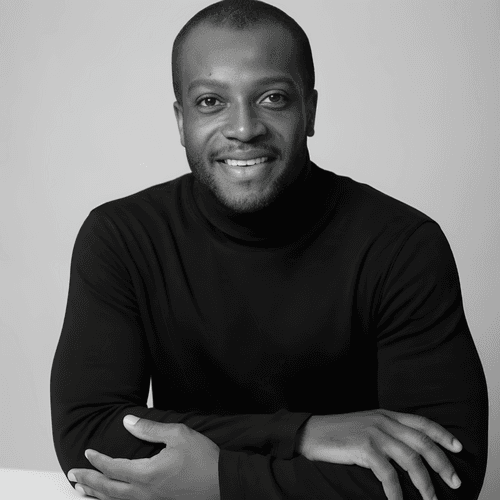 Chris I. || item.role}