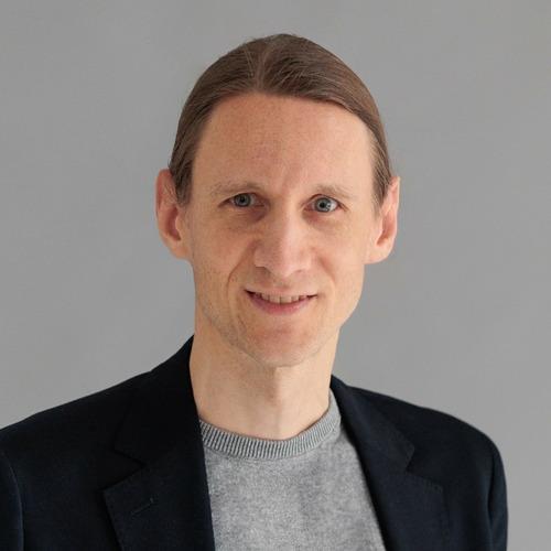 Christian Thomas H. || item.role}