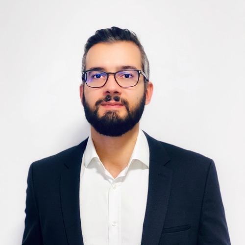 Cristian H. || item.role}