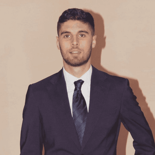 Daniel B. || item.role}