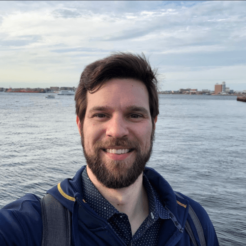 Daniel H. || item.role}