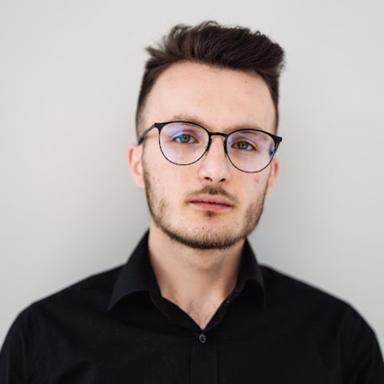 Daniel L. - Software Engineer - AI, Machine Learning and NLP Platforms