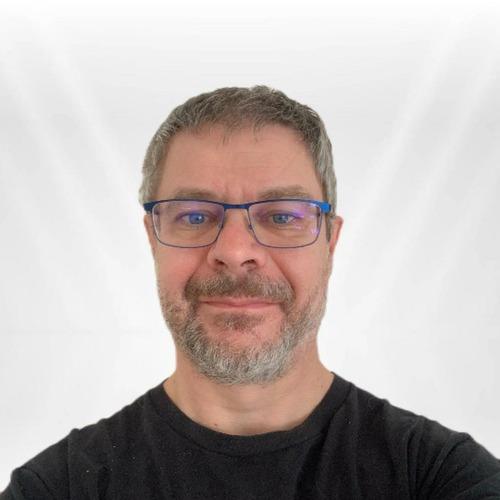 Daniel L., developer