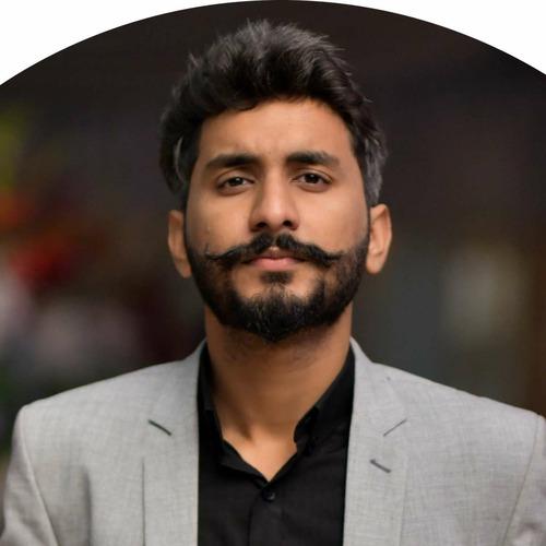 Daniyal Q. || item.role}