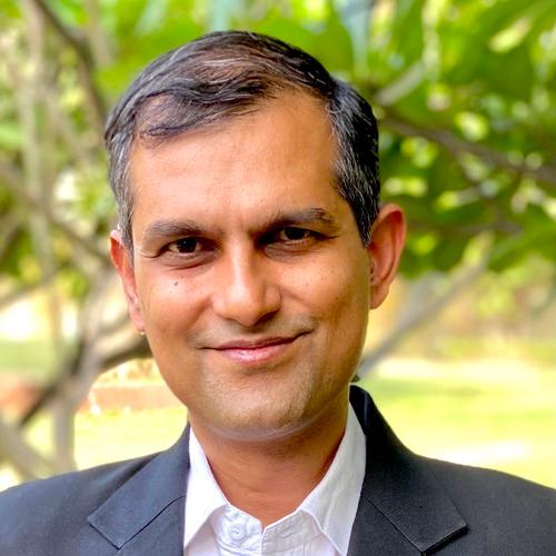 Danny N. || item.role}