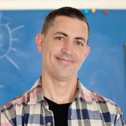 Darko M. || item.role}