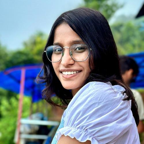 Devi B. || item.role}