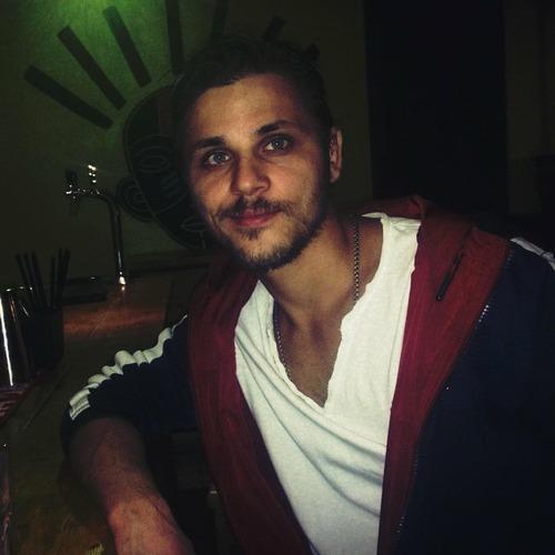 Devi T. || item.role}