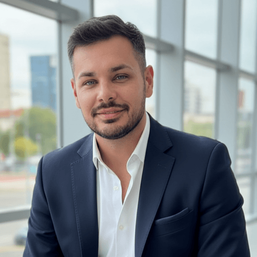 Diego C. || item.role}