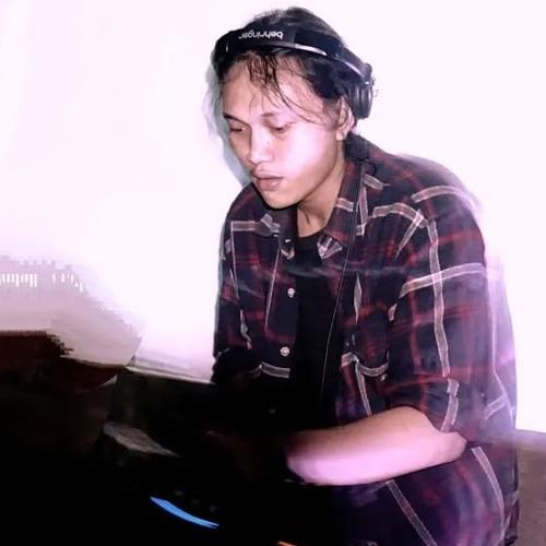 Dimas A. || item.role}