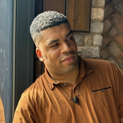 Dominique P. || item.role}