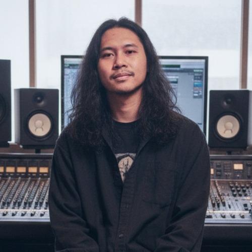 Dzamar H. || item.role}