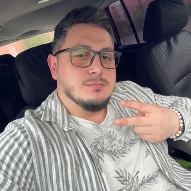 Edmon M. - Senior Frontend Engineer - React, Next.js and Ecommerce Platforms