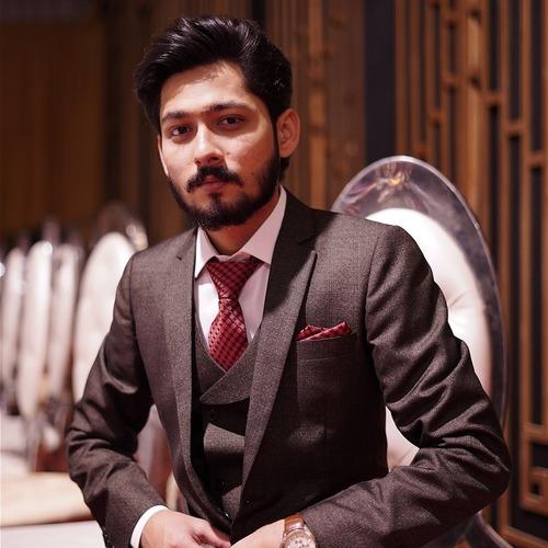 Ehsen I. || item.role}