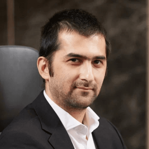 Elbek S. || item.role}