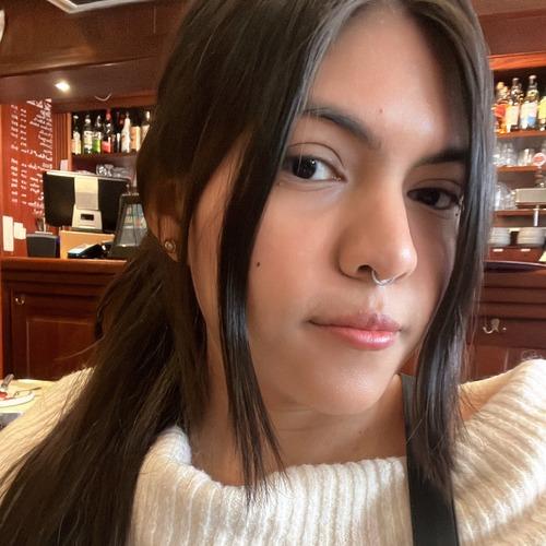 Emilia R. || item.role}