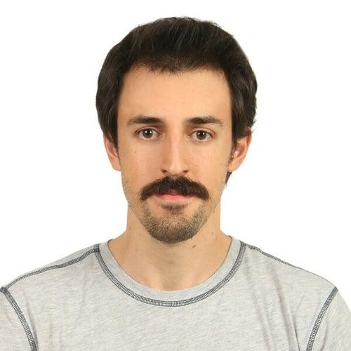 Enes T. || item.role}