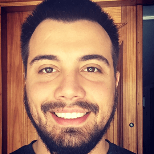 Enrique M. || item.role}