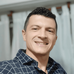 Ernesto C. - Lead Software Engineer - Backend, Web and PHP Platforms