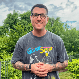 Ethan G. - Junior Full-Stack Engineer - React, Node and App Development