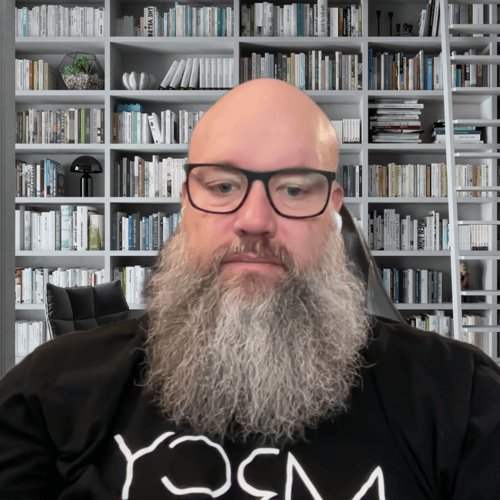 Gareth S. || item.role}