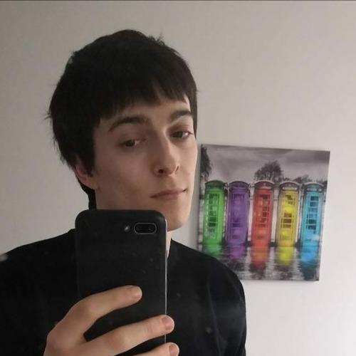 Giulio L. || item.role}