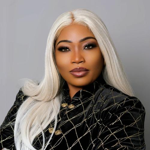 Grace  M. || item.role}