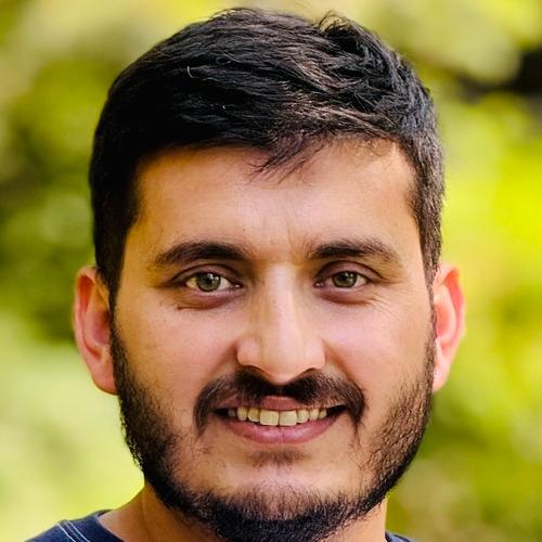 Hammad F. || item.role}