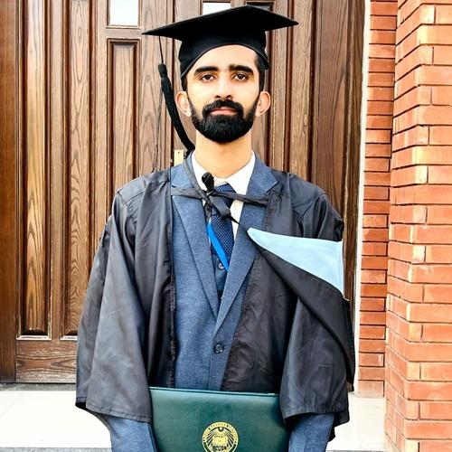 Hamza A. || item.role}