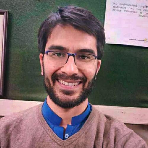 Hanif K. || item.role}