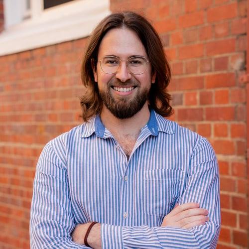 Harry K. || item.role}